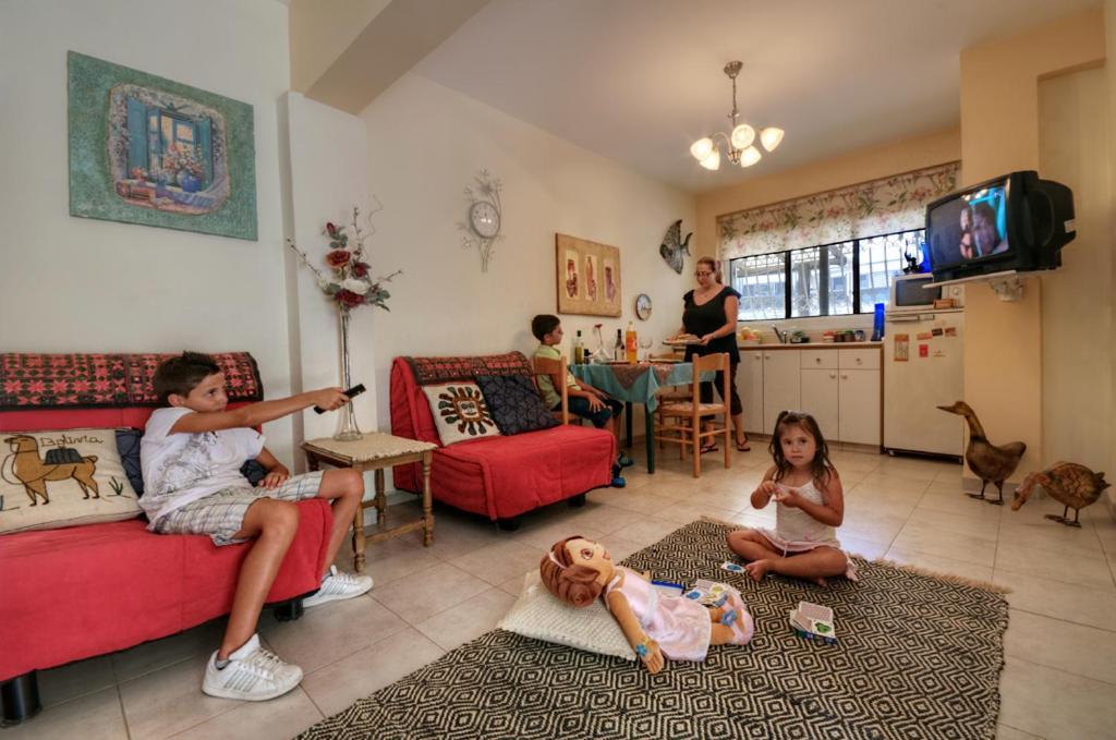 בית הארחה ערד 	נוף למדבר חדר תמונה